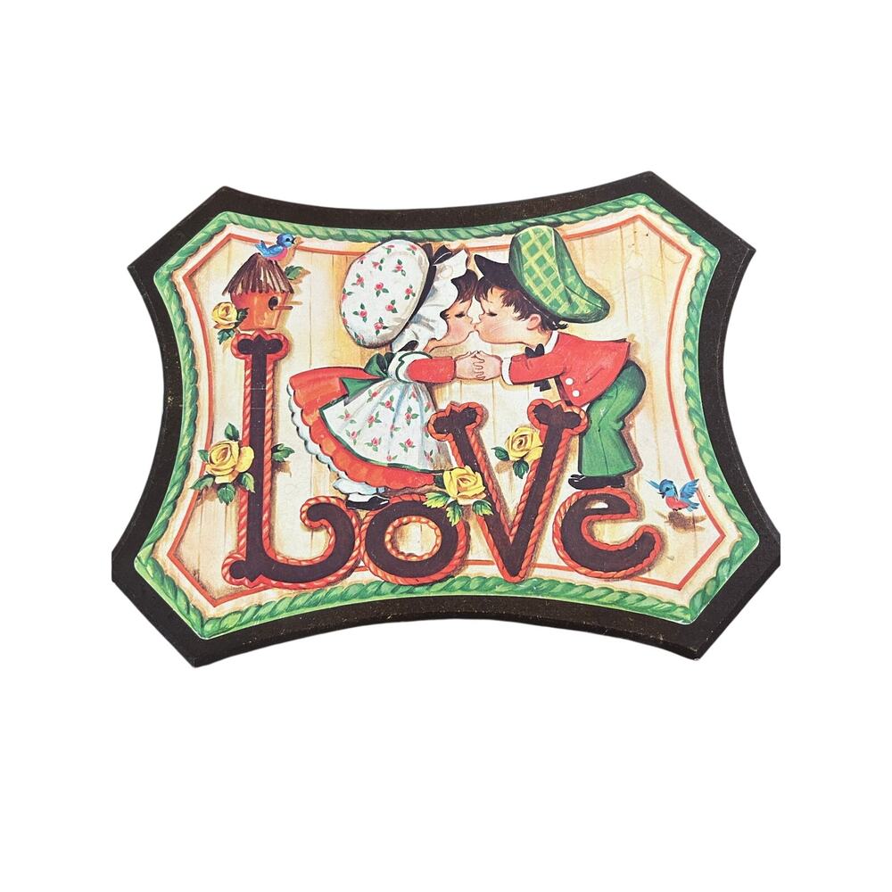 Vintage 1970s HOMCO Love Wall Plaque Kissing Couple Folk Art Cottagecore Decor